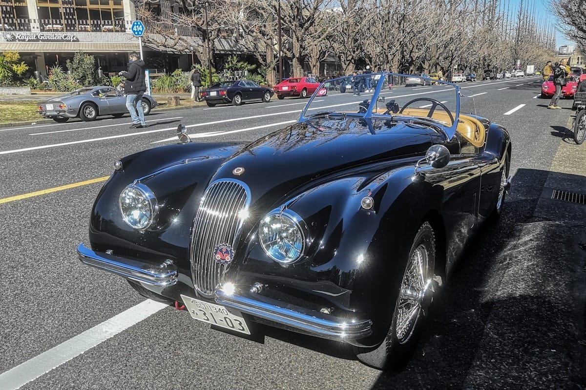 To belatedly close our British roadster week with an extra dose of panache, we’re going to contemplate, in slack-jawed admiration, the best sports car of the early post-war era. A [&hellip;]