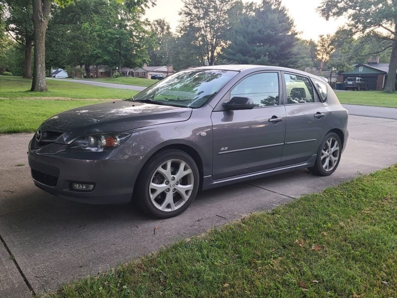 As I recently wrote, the Kia Sedona minivan which I bought new in the early fall of 2011 is no more.  Or, more accurately, was turned into an insurance check [&hellip;]