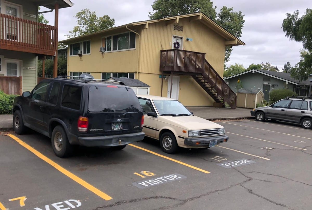 As I drove by this apartment parking lot, it was the Sentra that first caught my eye. But I quickly noticed it was in good company; three other CC’s all [&hellip;]