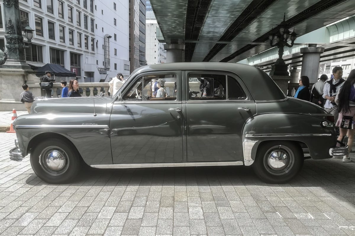 Imagine being in the market for a new American car in 1949. What a time, what choices! Statuesque Studebakers, portly Packards, handsome Hudsons, curvaceous Cadillacs and many other alarmingly alliterative [&hellip;]