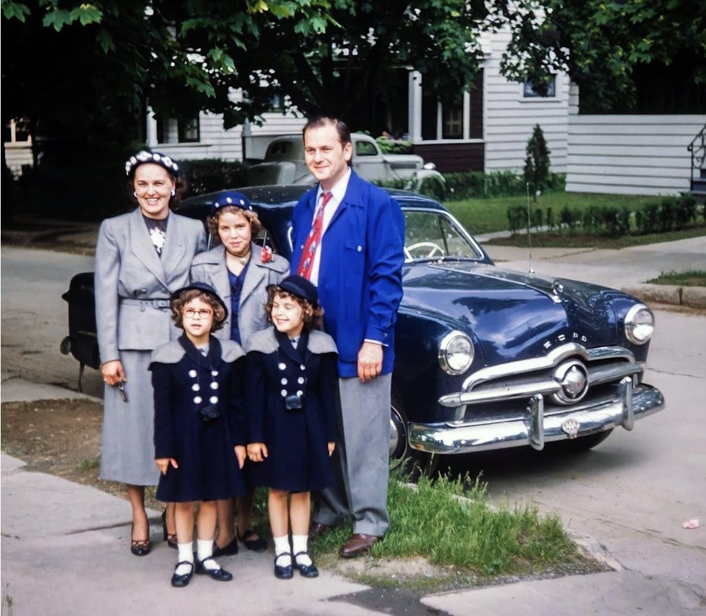 This is a recurrent theme in our vintage image galleries; that of families and their cars. A topic that generally brings plenty of commentaries, as these images provide a nice [&hellip;]