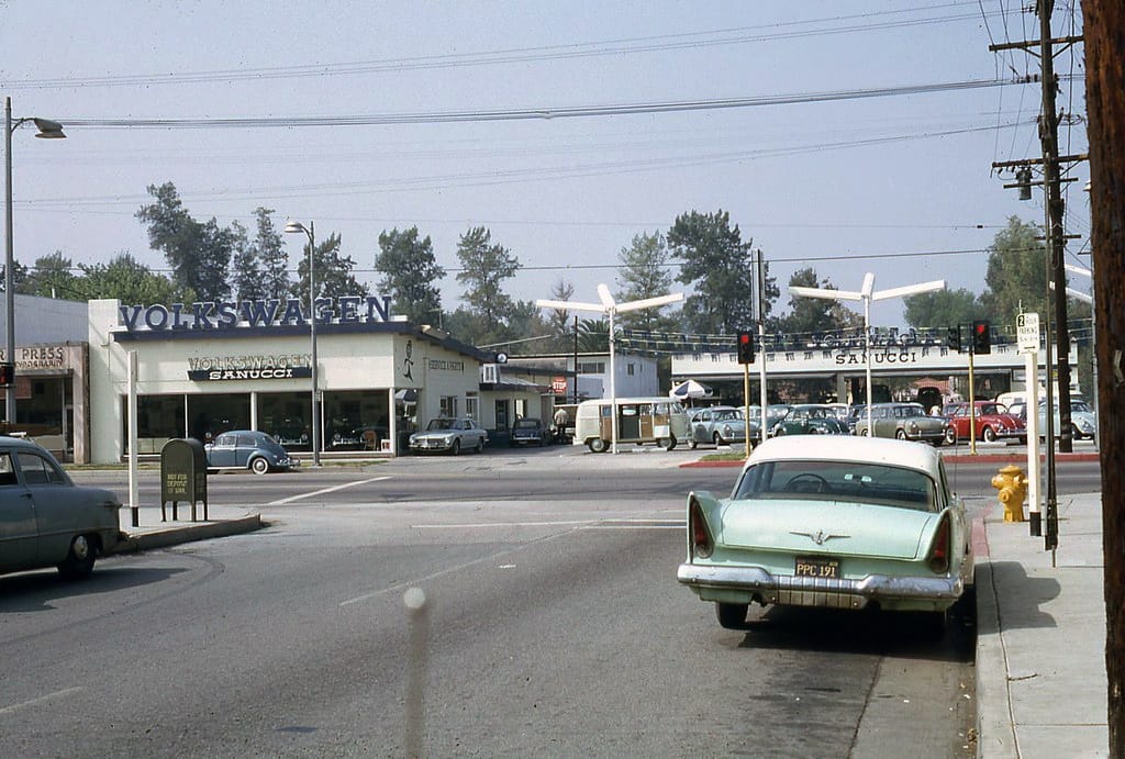 Vintage Dealers: Volkswagens In California In The 1960s Sanucci Volkswagen, Reseda.