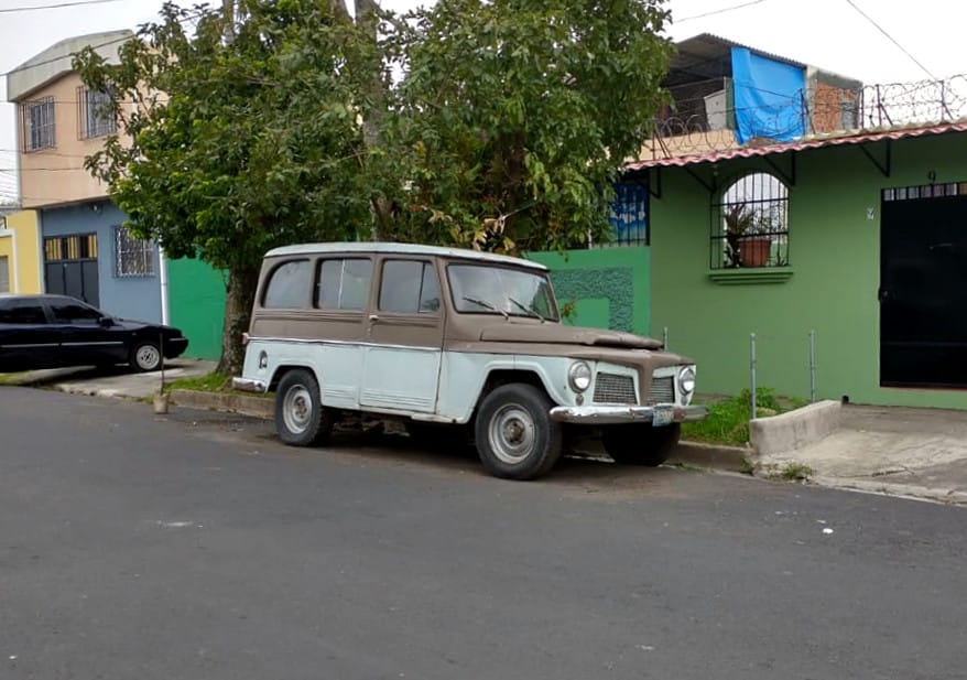 Photos by Lorena Juárez.  In recent months, my wife and I have been talking about moving closer to her workplace on the outskirts of San Salvador. We both occasionally engage [&hellip;]