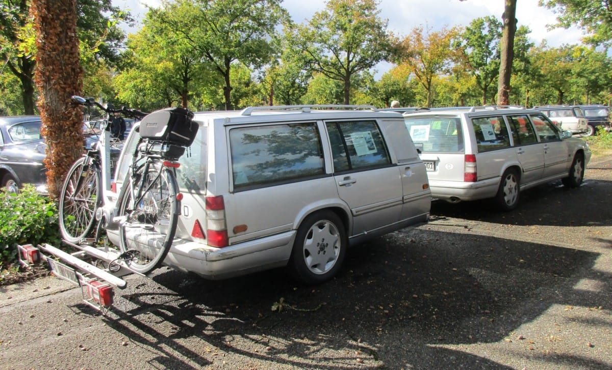Car Show Outtakes: 1998 Volvo V90 And 1997 Volvo S90 - Measure Twice, Cut Once 1 1998 Volvo V90 with Volvo 960 based trailer - 1