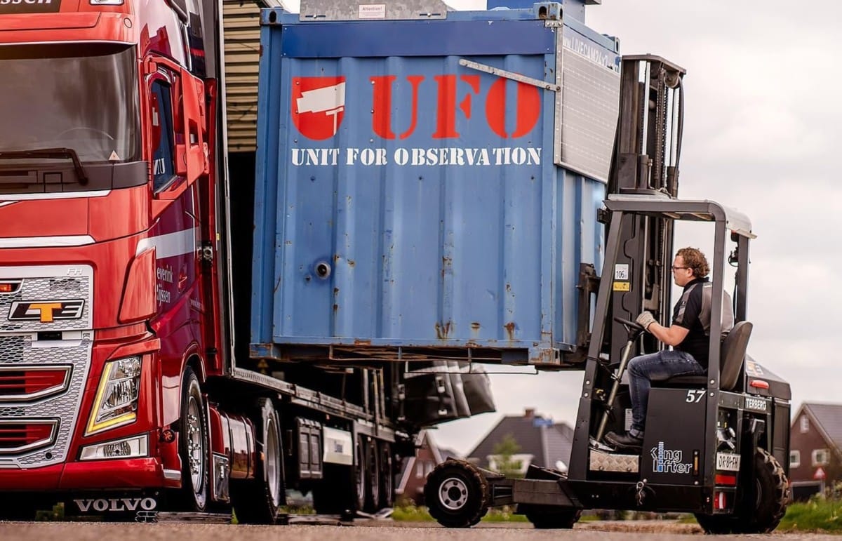 Leverink Rijssen - Volvo FH - Krone semi-trailer - Terberg Kinglifter