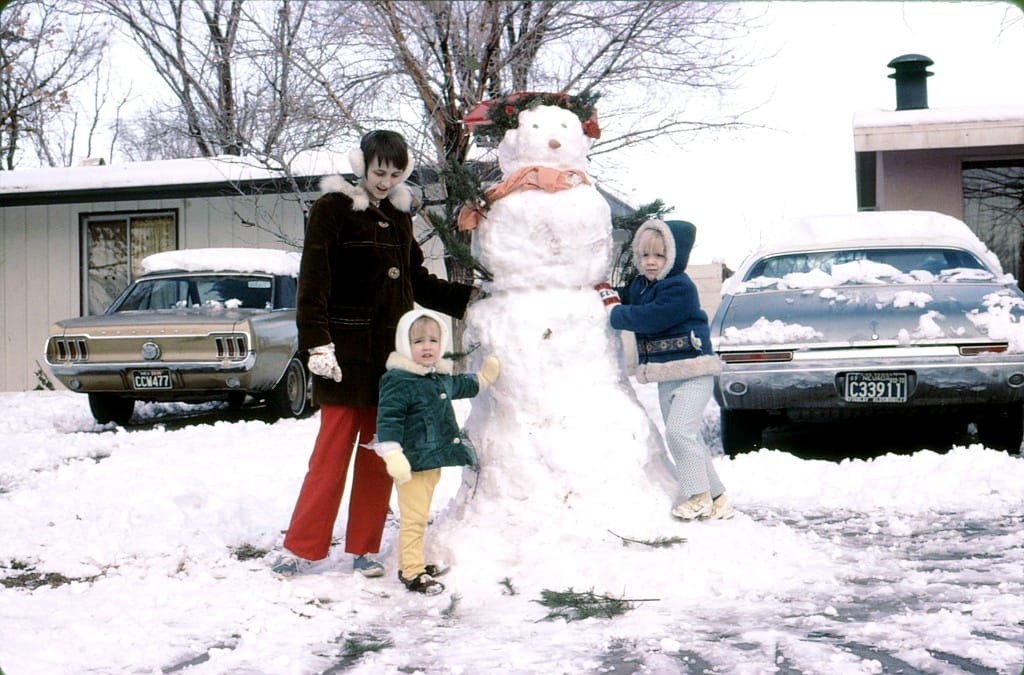 Text by Patrick Bell. Greetings.  Winter weather has arrived late in many parts of the U.S., but it definitely has arrived.  Today we are going to tour some suburbs from [&hellip;]