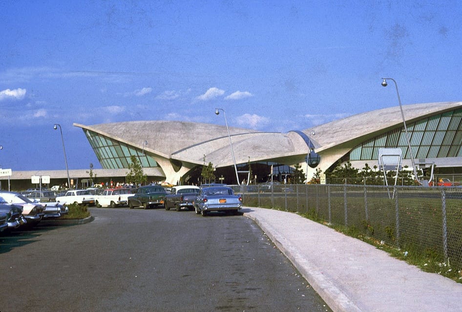 TWA Flight Center at Idlewild Airport in New York (now JFK). Text by Patrick Bell Let’s go check out some airport facilities today. They are a great place for car [&hellip;]