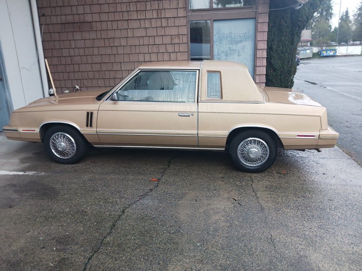 When was the last time you saw a Dodge 400? Mike Hayes found this one. If you need a refresher, it was Dodge’s version of the Chrysler LeBaron. These two [&hellip;]