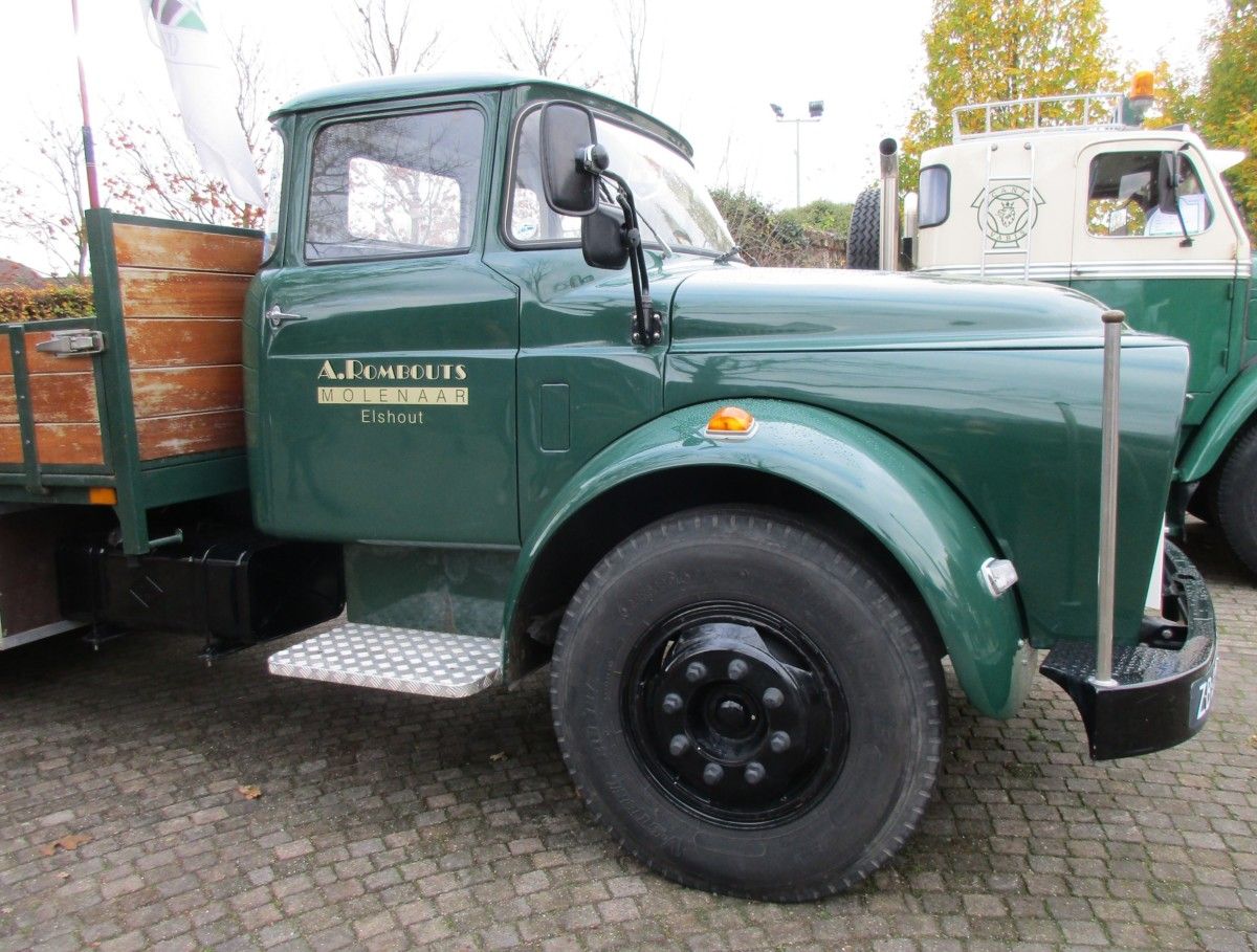 Truck Stop Classics: 1957-1972 DAF 'Torpedo' - Conventionals For Conventionals 6 Rombouts - 1965 DAF A 16 DA 413 flatbed truck - 3