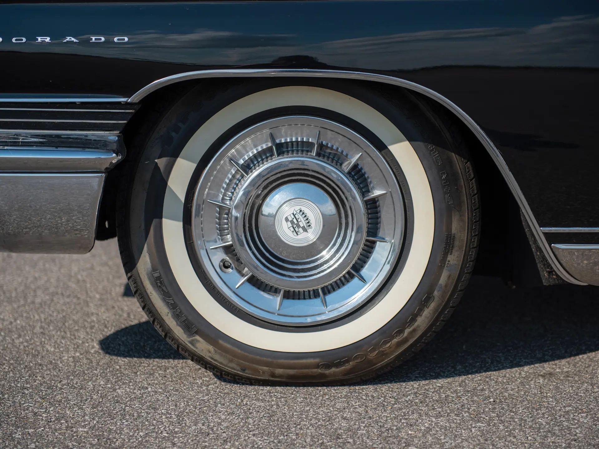 1960 Cadillac Eldorado Seville: An Artifact Of The Tomorrow That Never Was 8 Wheel cover of a black 1960 Cadillac Eldorado Seville