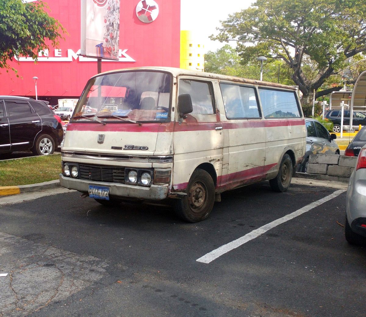 I guess it is due time to feature, once again, an old barely-still-there piece of hardworking Japanese tin. This time in the form of a mid-1970s Nissan Urvan/Caravan E20, a [&hellip;]