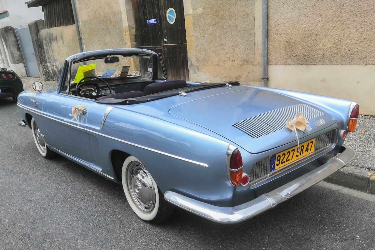 In post-war France, convertibles (or, to give it its more apt denomination, cabriolets) were a relative rarity. Peugeot always had them in their range, but they were rather exclusive. Citroën [&hellip;]