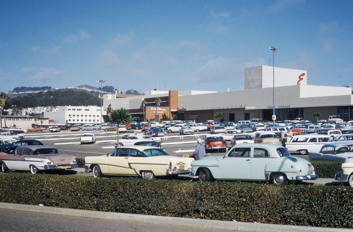 Text by Patrick Bell. Climb aboard as we tour some malls and large shopping center parking lots.  They are always a good place to see everyday drivers, and we have [&hellip;]