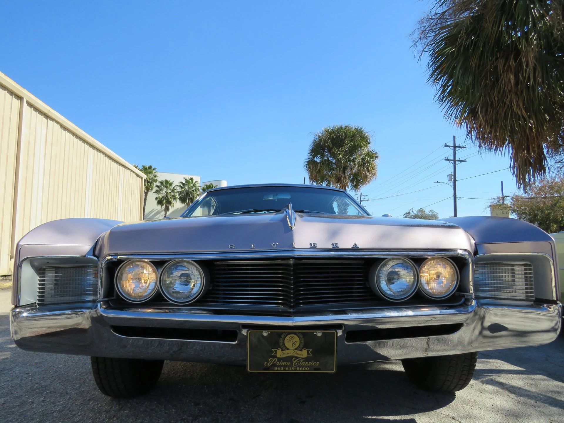 1966 Buick Riviera Versus 1966 Oldsmobile Toronado – Closely Related, Yet So Different (Part 1) 11 Head-on view of a 1966 Buick Riviera GS with its headlights on