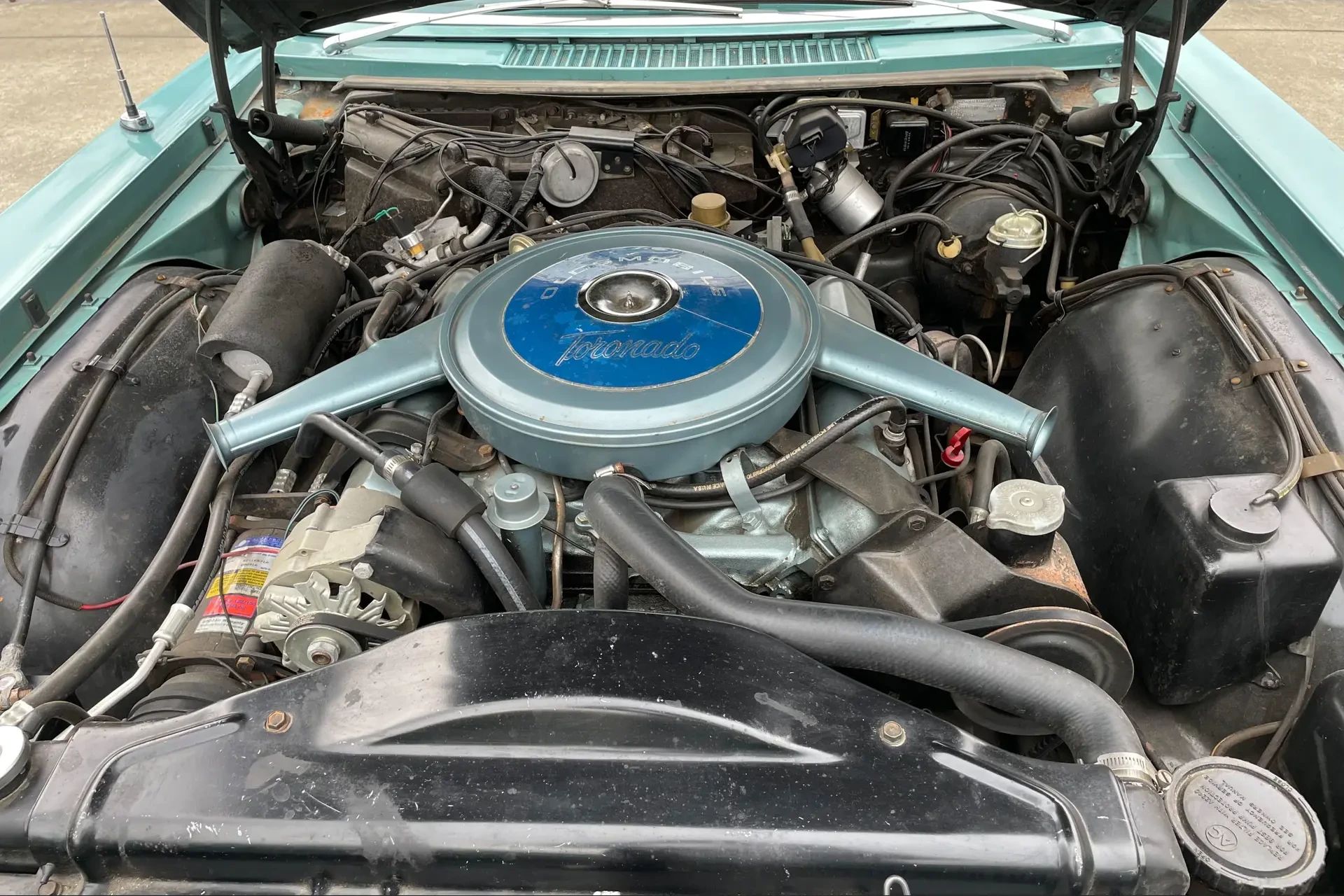 1966 Buick Riviera Versus 1966 Oldsmobile Toronado – Closely Related, Yet So Different (Part 1) 25 Oldsmobile 425 engine in an Ocean Mist 1966 Oldsmobile Toronado Deluxe