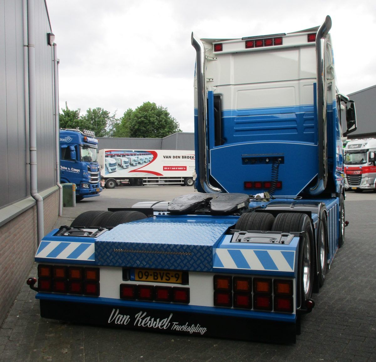 CC Global: 2023 MAN TGX 6x2 Tractor - Personal Luxury Cabover 2 Manders - 2023 MAN TGX 6x2 tractor - 2