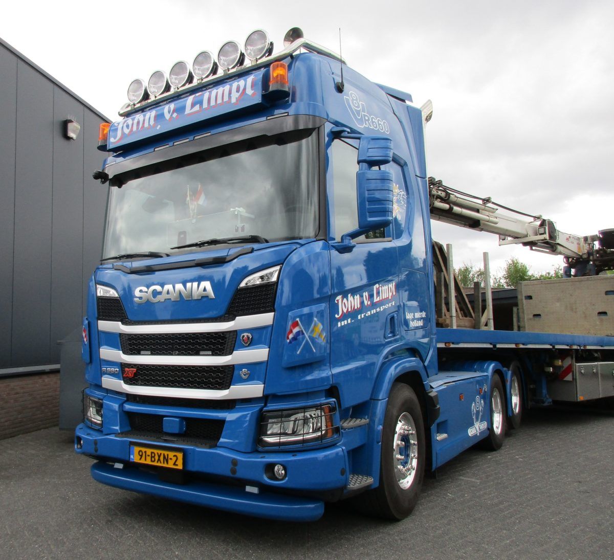 Van Limpt - Scania R660 XT 6x2 tractor - Floor TZD.454 semi-trailer - 2
