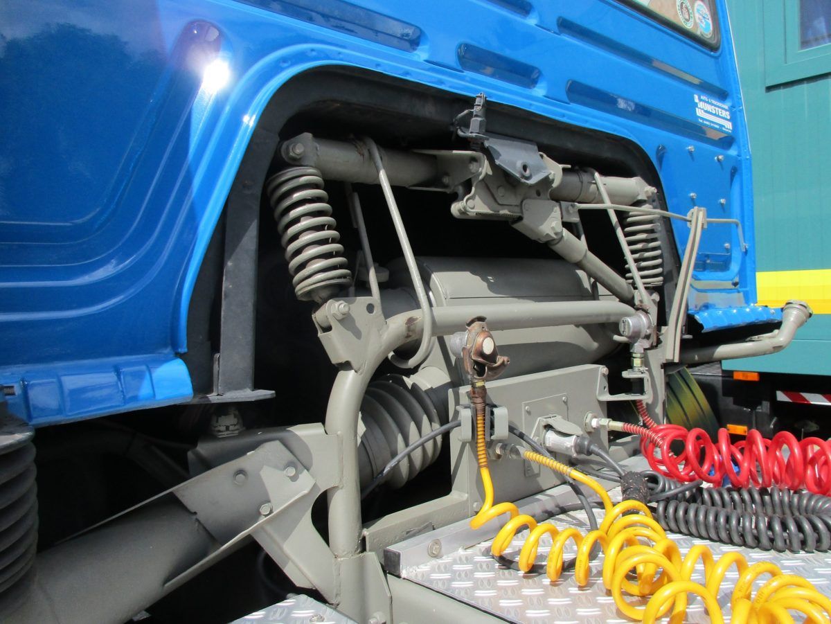 Truck Stop Classic: 1982 Volvo F720 4x2 Tractor – Volvo-Worthy 'Club of Four' Cabover 7 Stefan Bloemen - 1982 Volvo F7 sleeper cab 4x2 tractor - 7