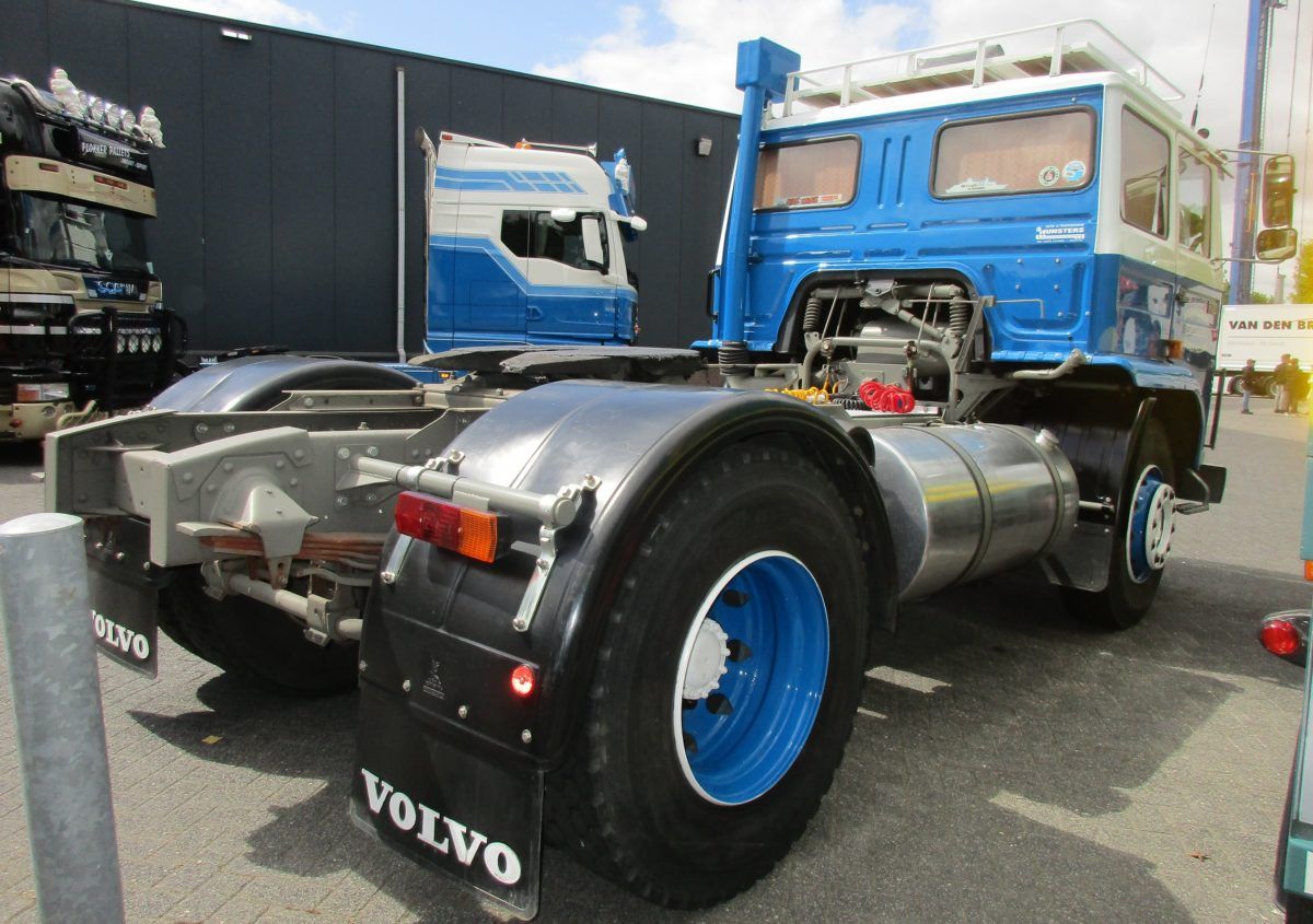 Truck Stop Classic: 1982 Volvo F720 4x2 Tractor – Volvo-Worthy 'Club of Four' Cabover 13 Stefan Bloemen - 1982 Volvo F7 sleeper cab 4x2 tractor - 13