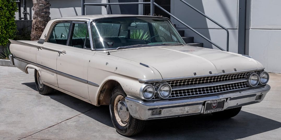 &nbsp; Here’s another classic example of a car that once was seen everywhere, but is now virtually extinct.  Oh, you might find a convertible or high-performance version of a ’61 [&hellip;]