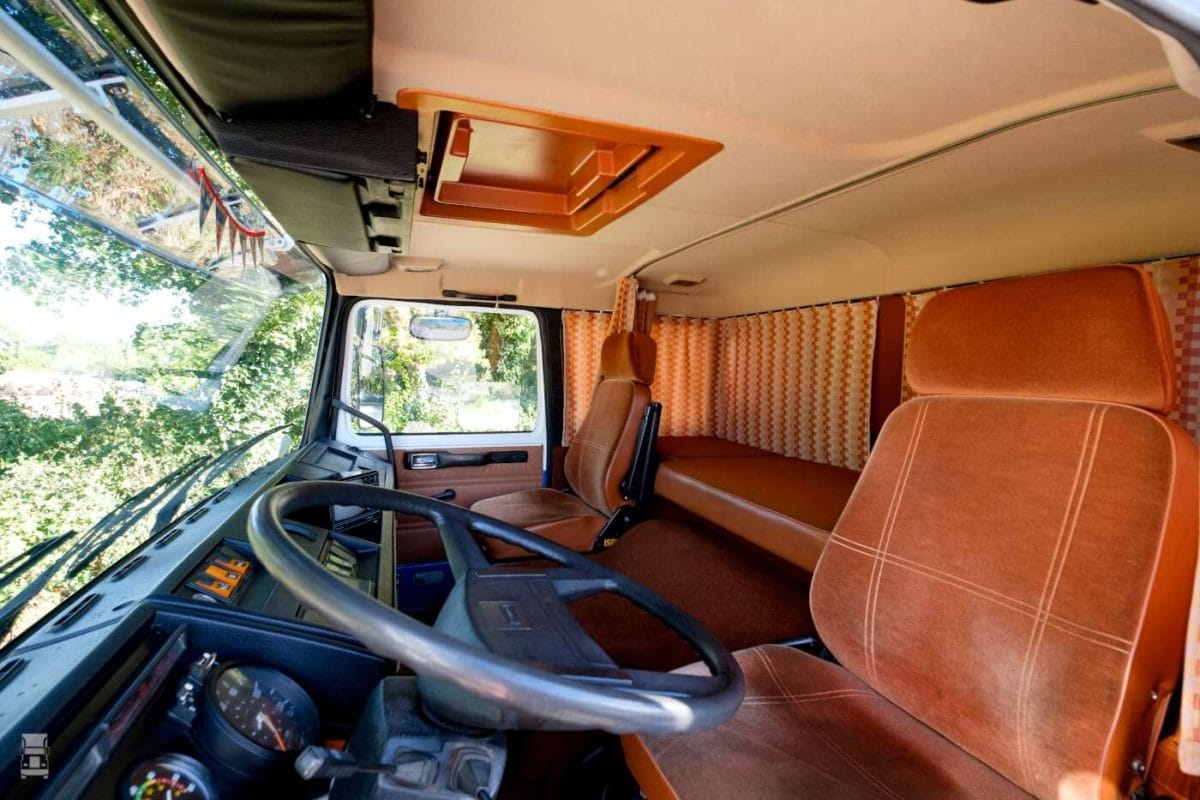 Truck Stop Classic: 1982 Volvo F720 4x2 Tractor – Volvo-Worthy 'Club of Four' Cabover 12 Stefan Bloemen - 1982 Volvo F7 sleeper cab 4x2 tractor - 12