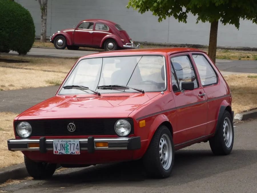 It doesn’t get better than this lucky shot if you want to tell the story of how VW replaced the Beetle with the Golf 50 years ago, especially considering how [&hellip;]