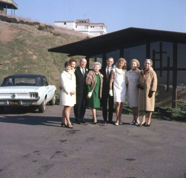 Vintage Snapshots: Fancy Dressers And Their Cars, 1950s-1960s 15 tumblr ou3fez6K0x1txhgk3o1 1280