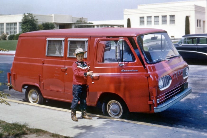 Text by Patrick Bell. Vans and van life is our subject today, with a good variety of images to view.  These were all over the place back in the day, [&hellip;]