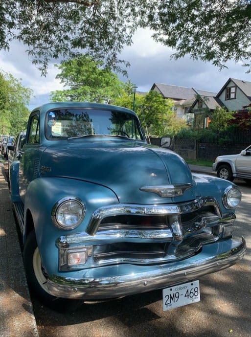 Curbside Find: 1954 Chevrolet Pickup - Out For The Summer 3 Captura de pantalla 2025 06 29 22.18.41