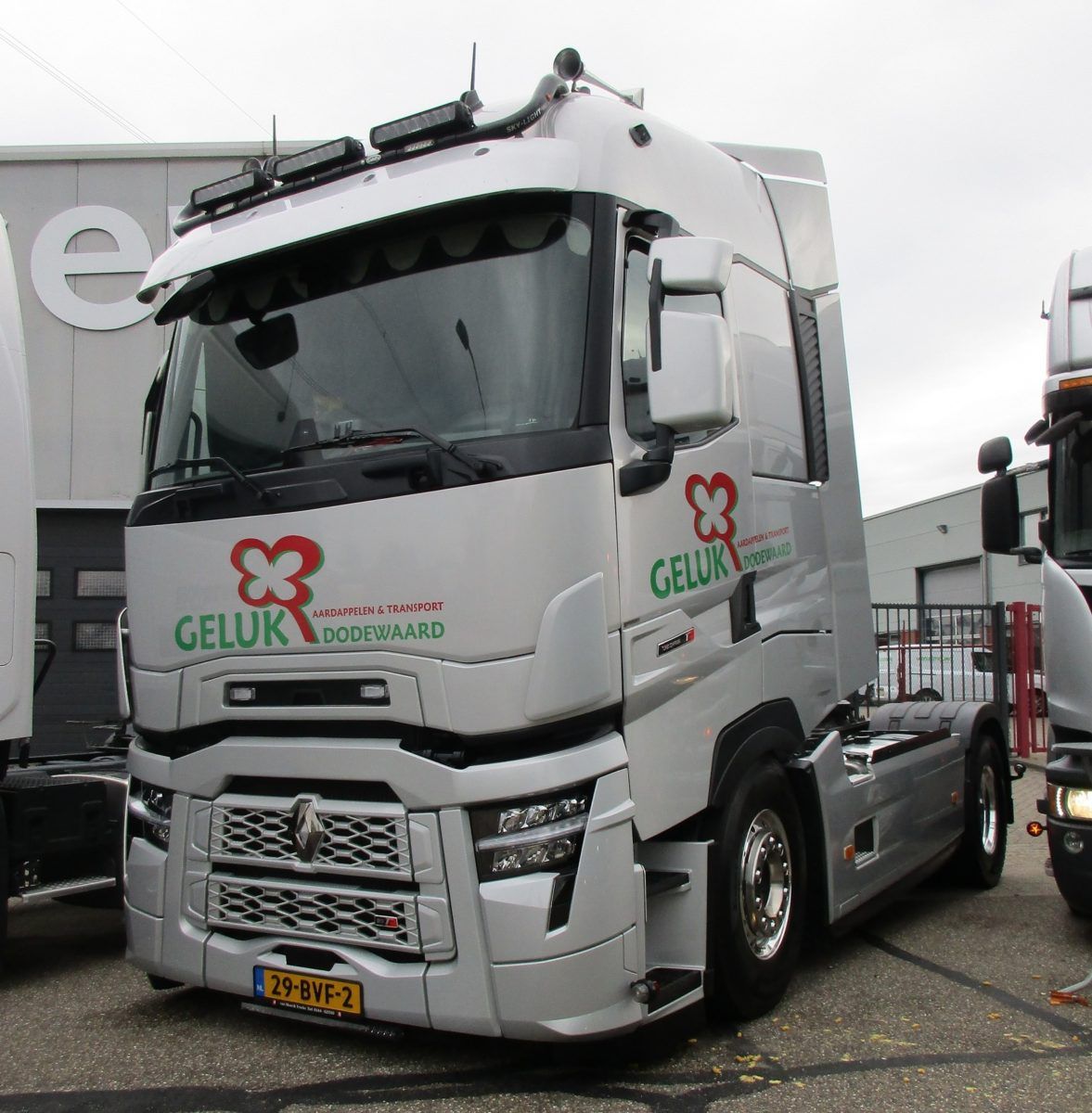 Geluk - Renault T 4x2 tractor