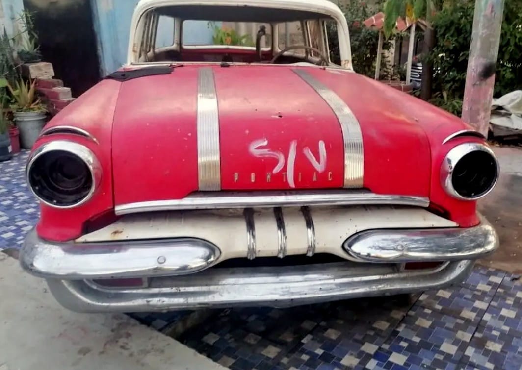 Last weekend, I did a post on a ’53 Ford Ranch Wagon found in San Salvador. With that, I thought I was done with the “Hey look, an old American [&hellip;]
