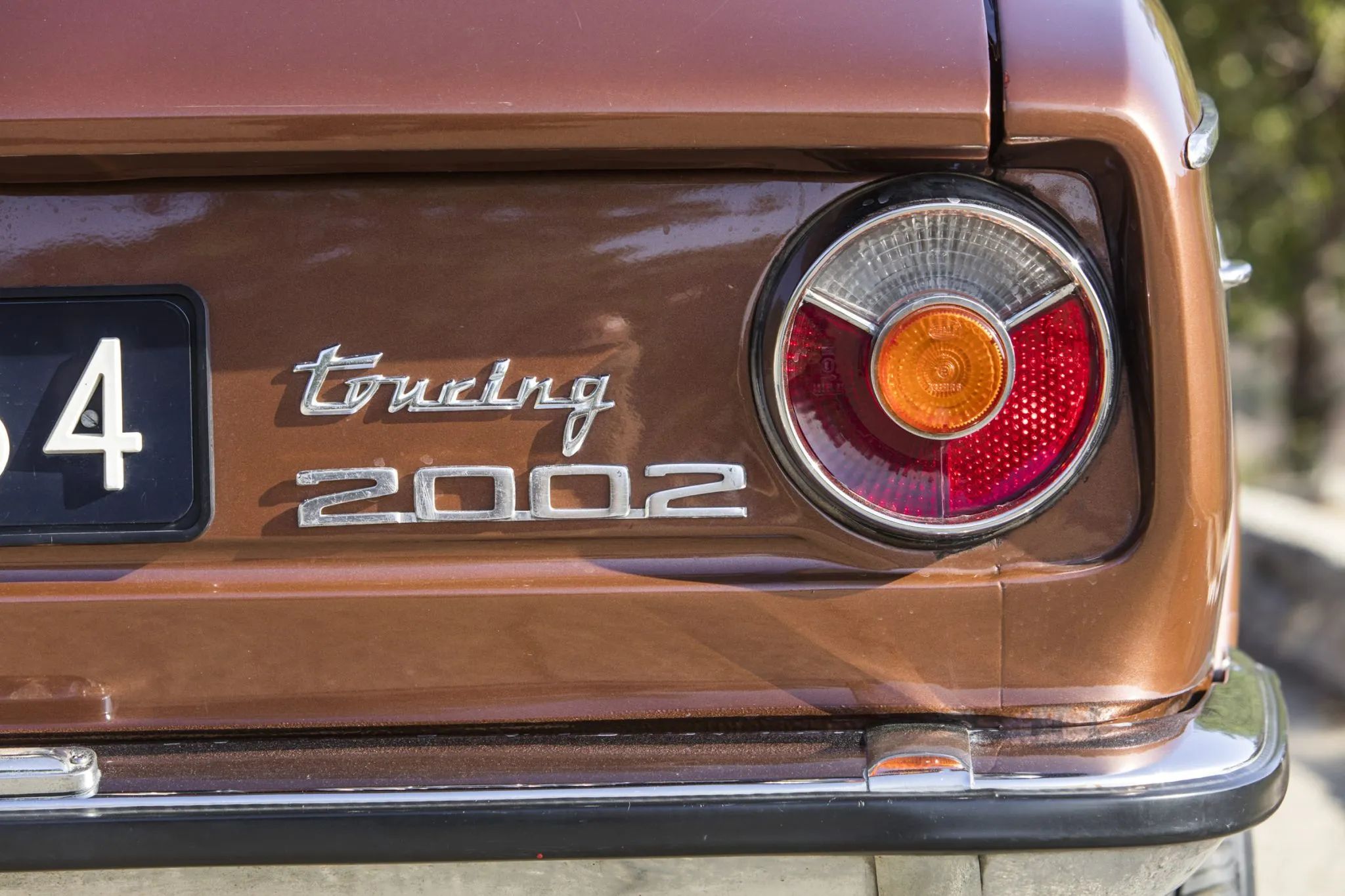1972 BMW 2000 Touring – Rare BMW 2002 Hatchback Version, Never Sold In The U.S. 19 Tail badge of a brown 1974 BMW 2002 Touring