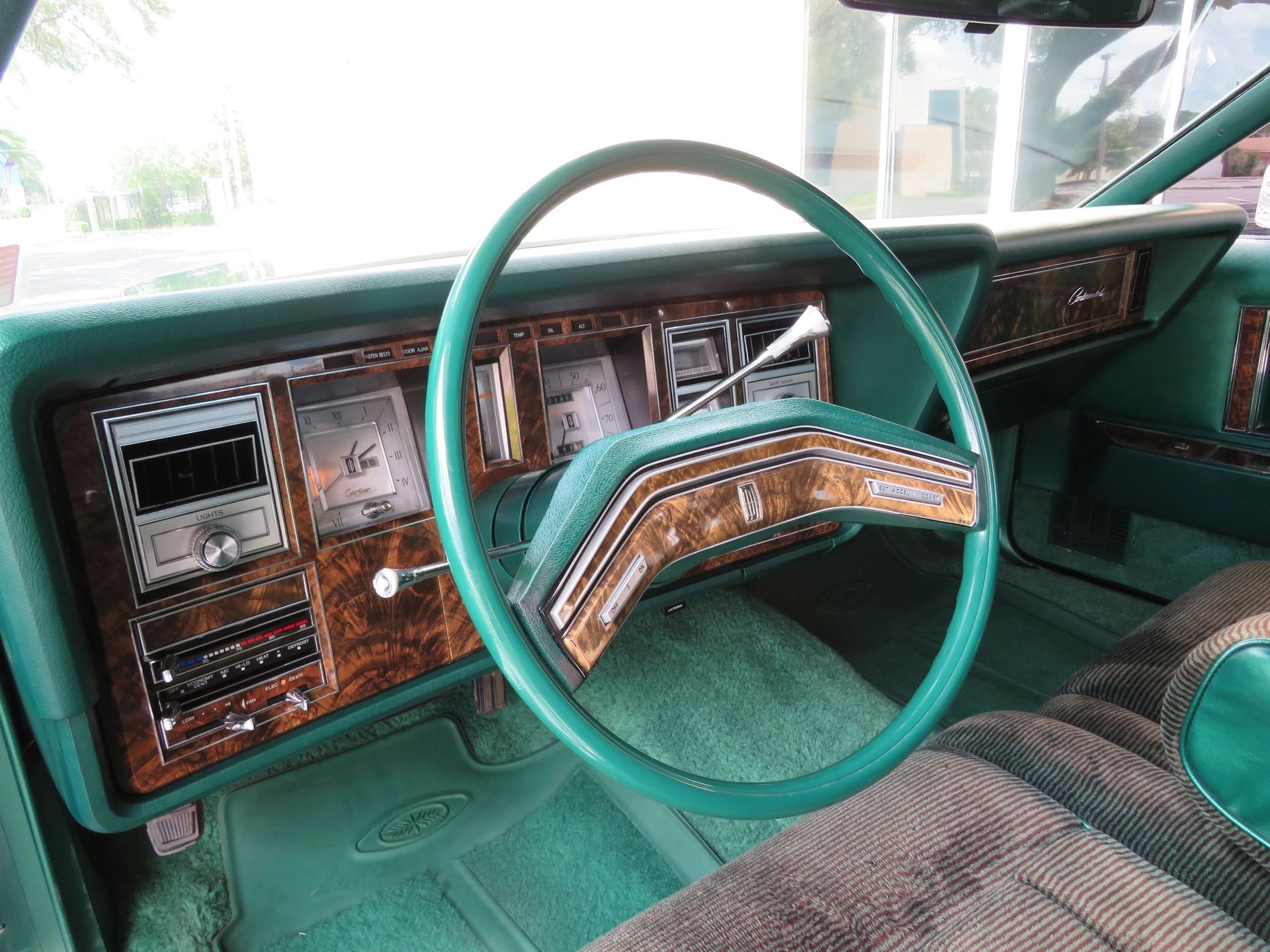 1977 Lincoln Continental Mark V: Bigger Than Ever, This Defiant Dinosaur Was Rolling In Green 14 Dashboard of a 1977 Lincoln Continental Mark V with green interior