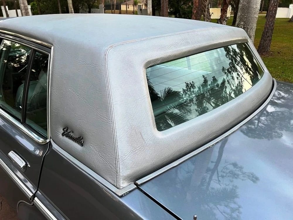 1977–1980 Lincoln Versailles: Slow-Selling, Cynical, But Very Profitable 23 Padded vinyl roof on a 1979 Lincoln Versailles