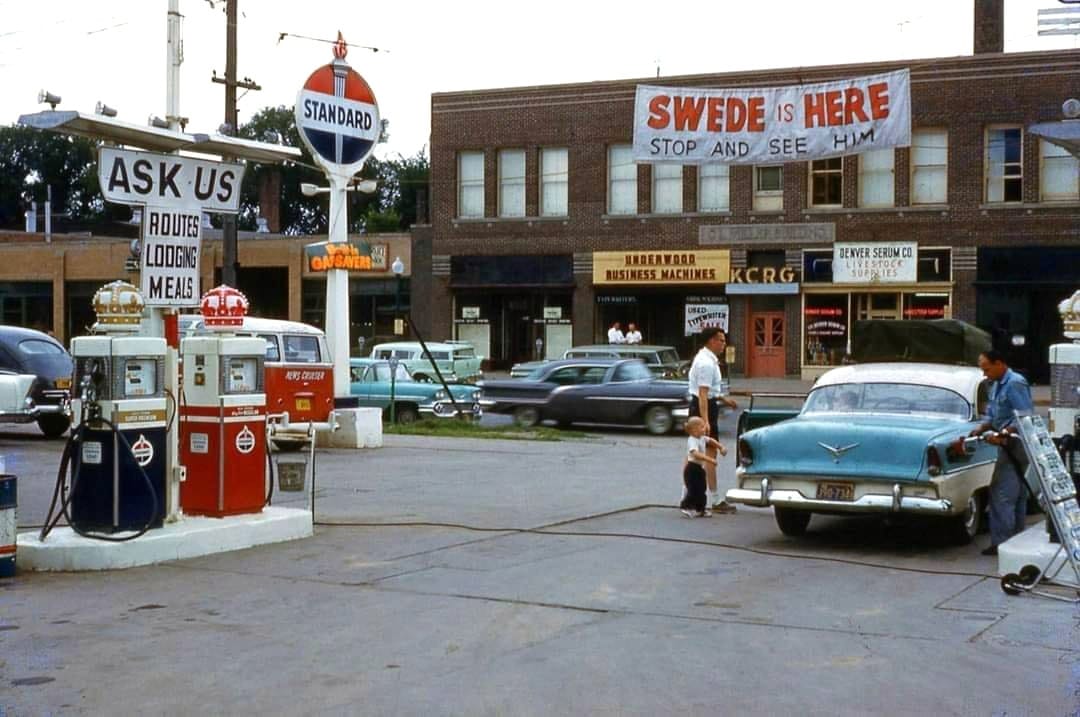 Fill 'Er Up! - Classic Gas Stations In The '50s, & '60s 2 52667783731 5241ccfed6 o