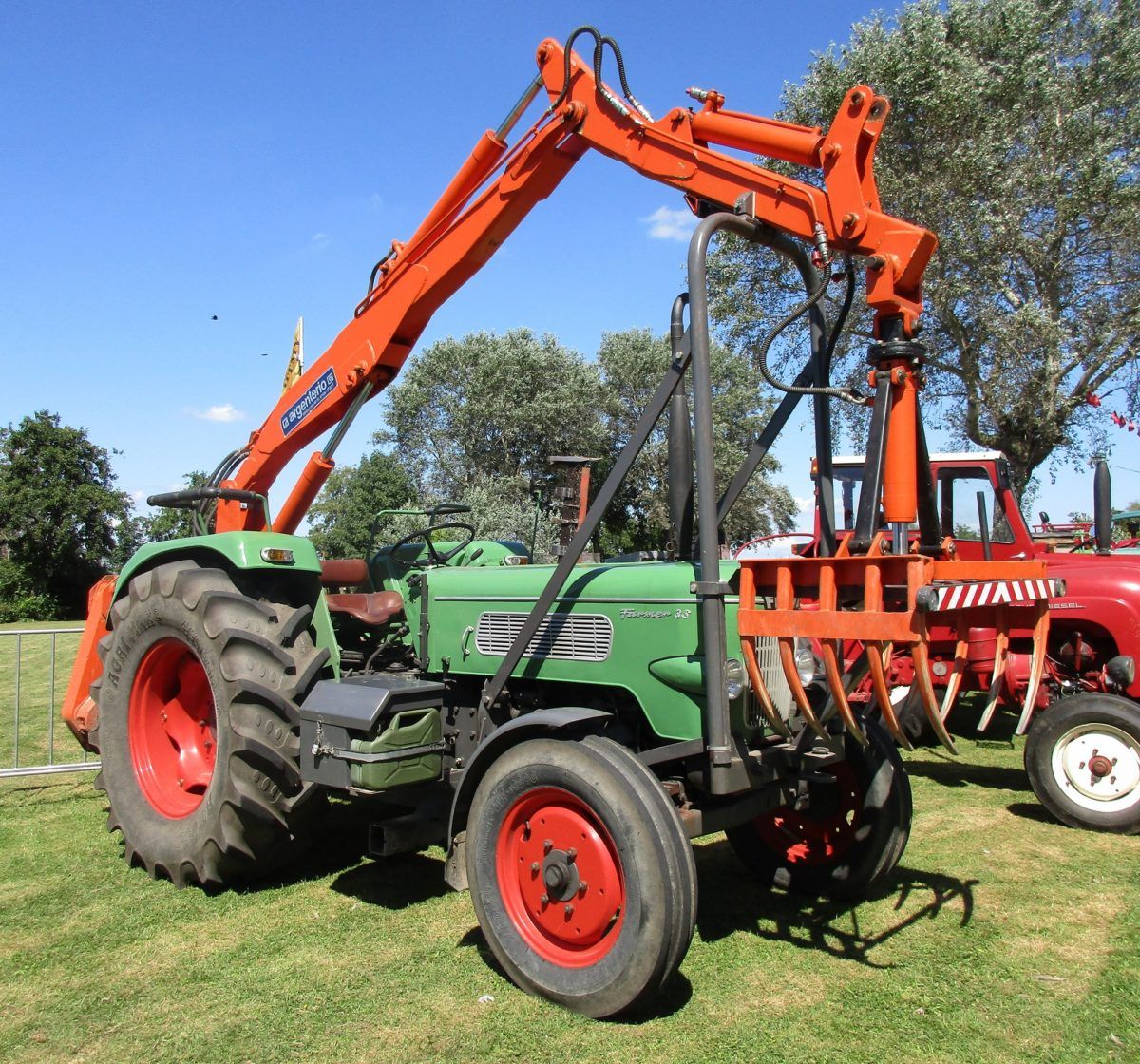 1966-1967 Fendt Farmer 3S tractor with Argenterio crane - 1