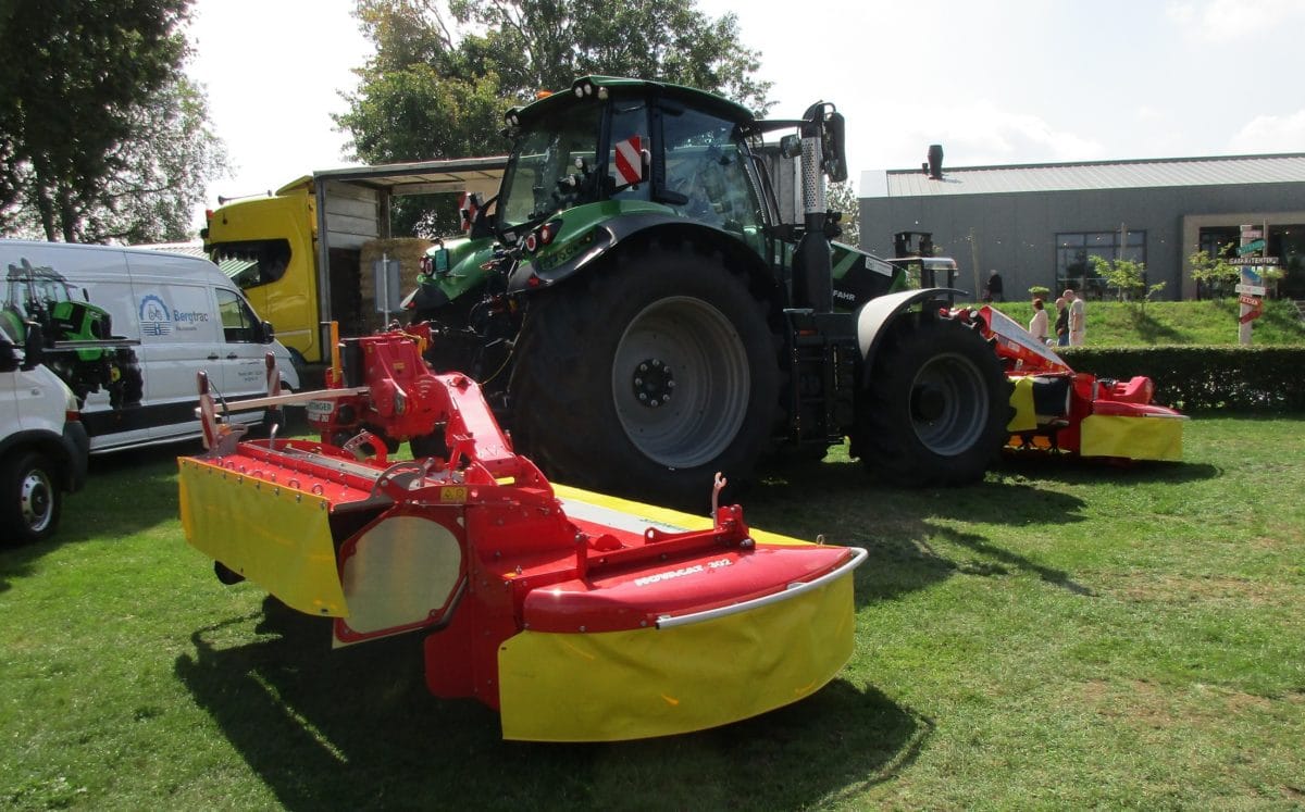CC Global: 2024 And 2025 Harvest Days - Agro-Modernities And Their Supporters 9 Deutz-Fahr 6180 TTV Warrior - Pöttinger disc mowers - 2