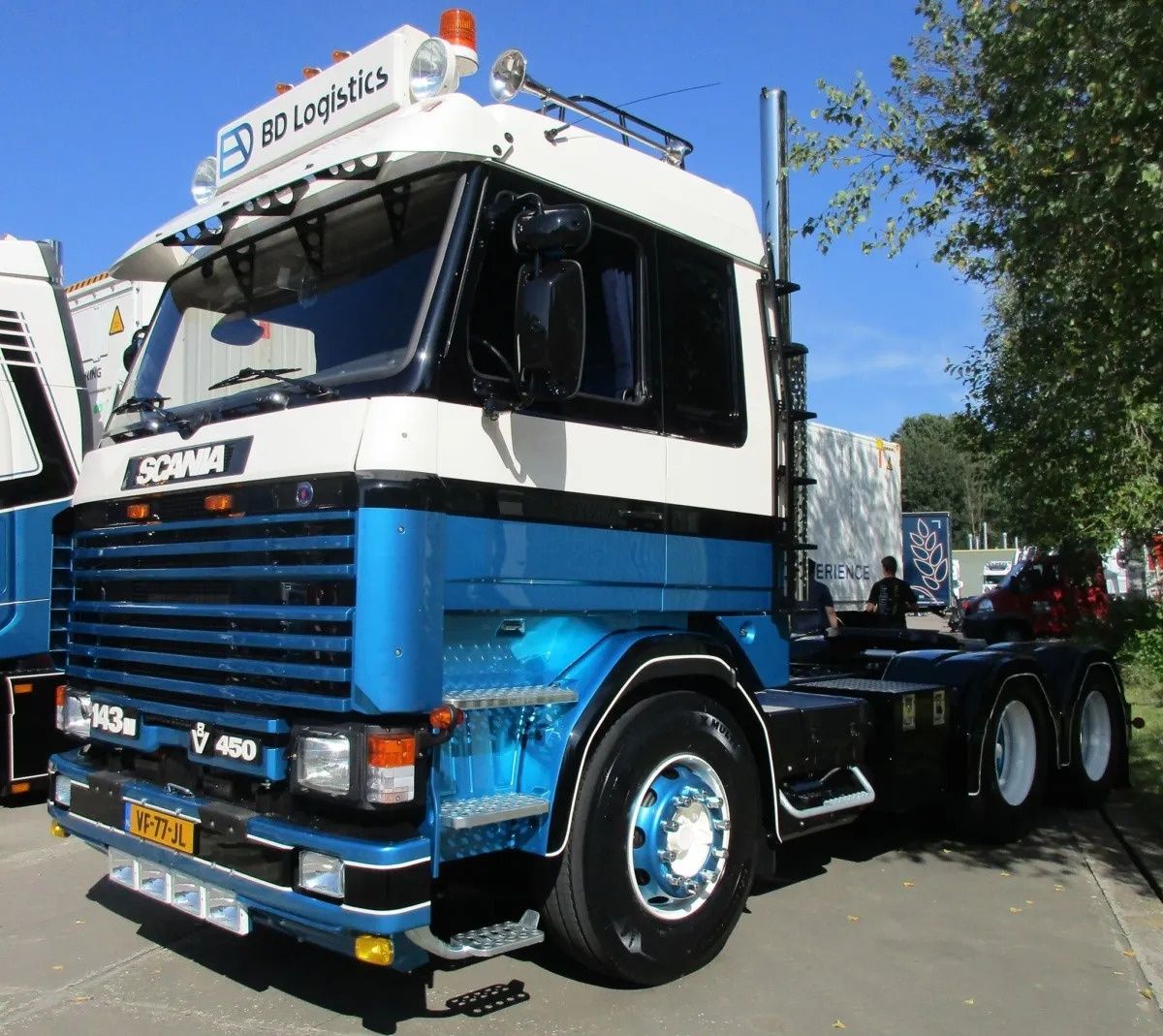 Truck Show Outtake: 1995 Scania R143H-420 V8 Streamline 6x2 - What Truckers Wanted 8 Scania 143 Topline cab 6x2 tractor