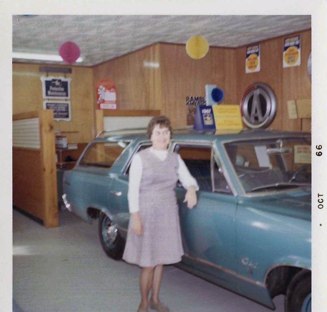 The Rambler Appeal: Vintage Photos Of Female Car Buyers At Rambler Dealers 4 Screenshot 20230904 082945 e1755583301847