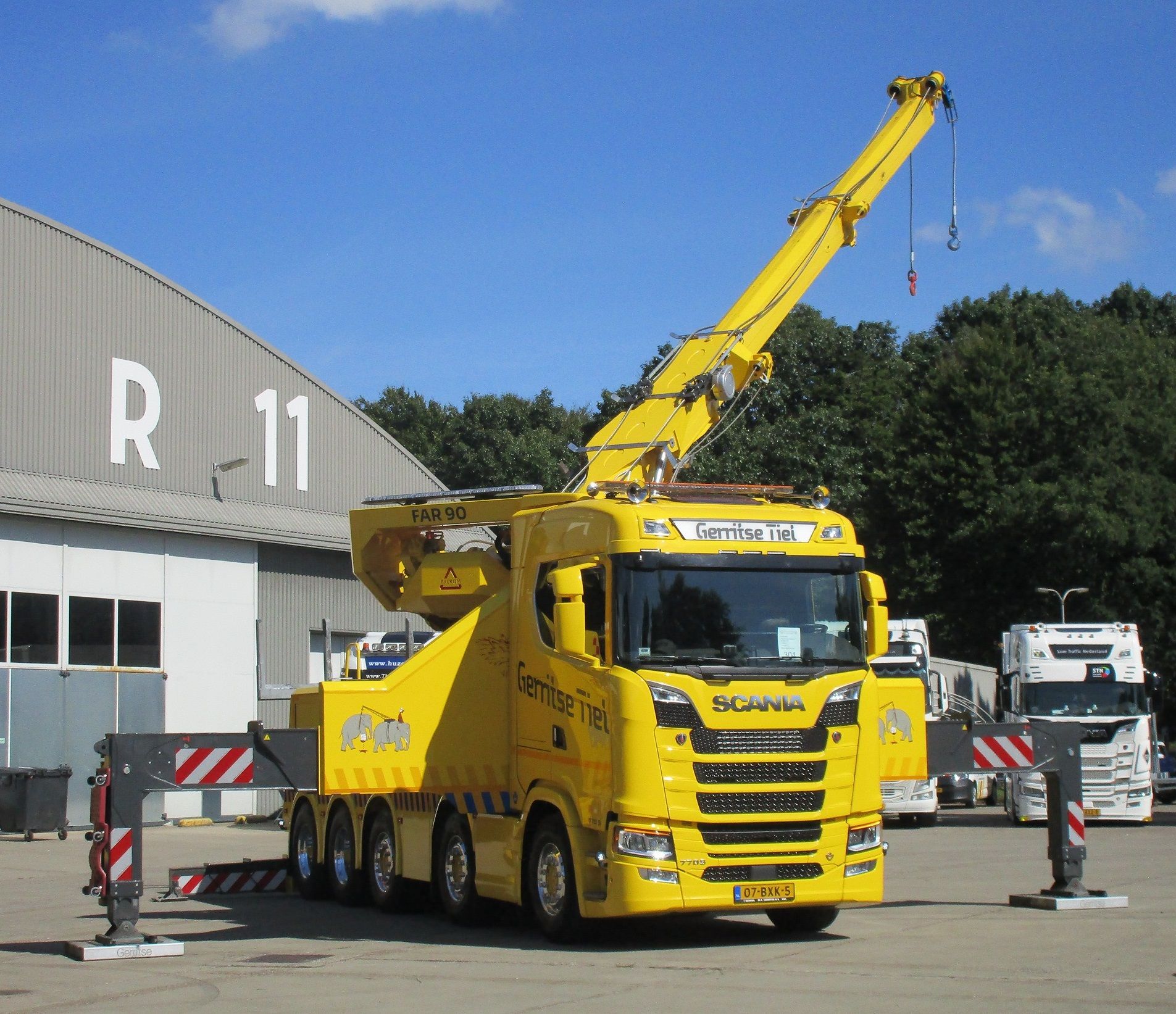 CC Global: Scania 770S V8 10x4/6 Wrecker-Rotator – I Love It When a Plan Comes Together 5 Gerritse Tiel - Scania 770S V8 10x4/6 with Falkom wrecker-rotator - 1