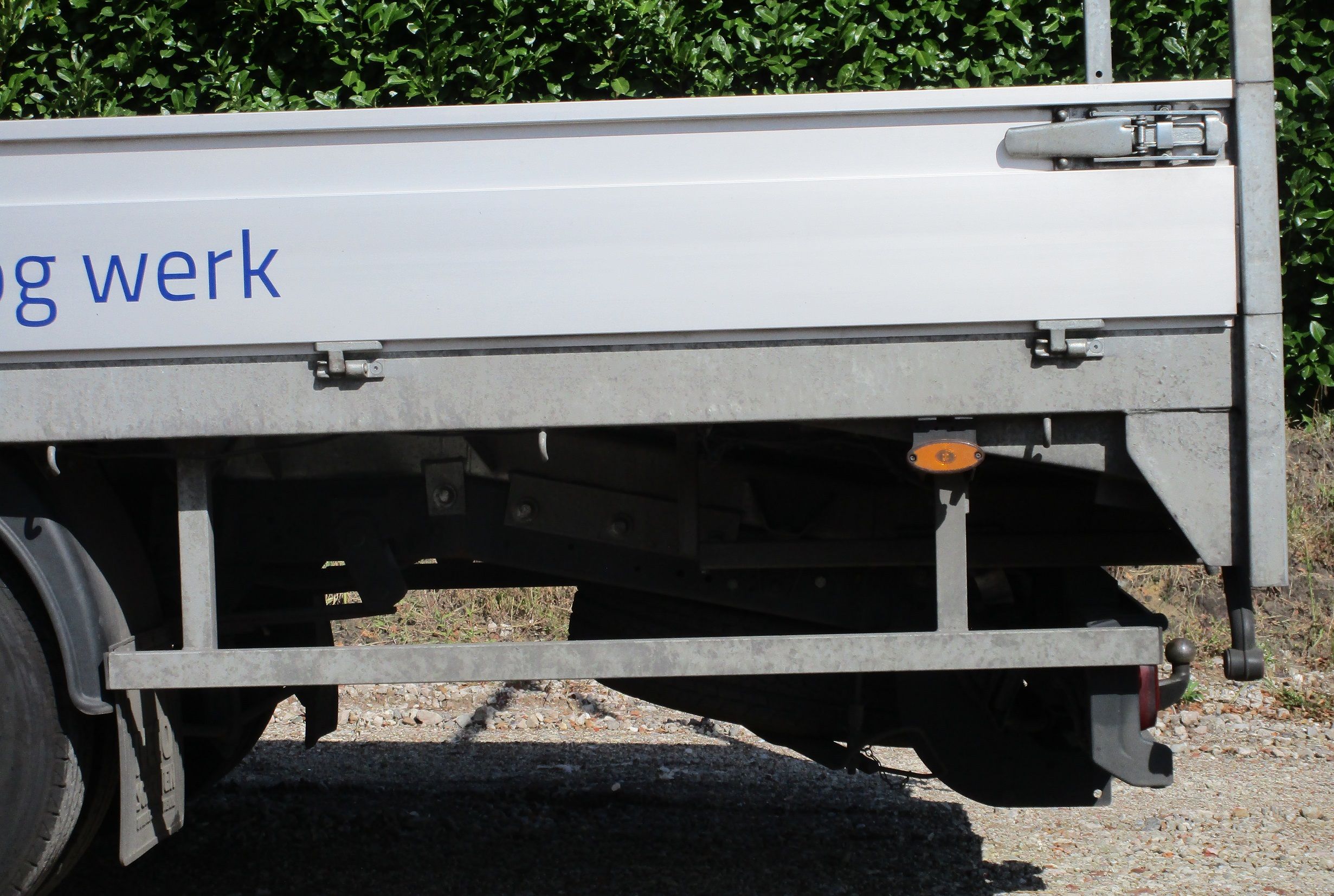 CC Global: 2024 Iveco Daily 40-180 (40C18) Hi-Matic - Keepin' a Lo-Profile 7 Hoogwerkservice - 2024 Iveco Daily 40-180 Hi-Matic flatbed truck - 6