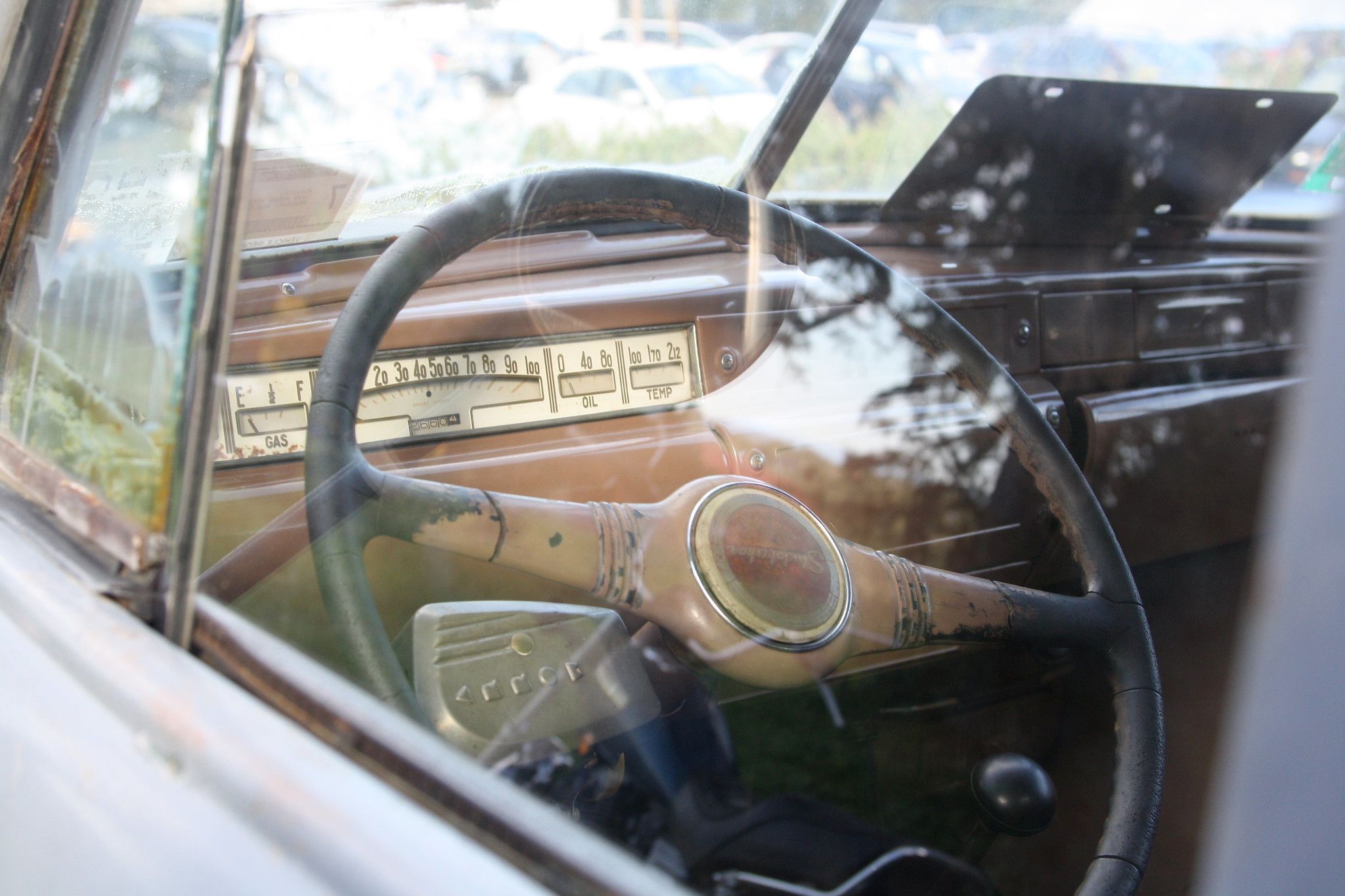 Studebaker M15 dash Dashboard of a 1940s Studebaker M15 pickup, seen through the closed driver's window