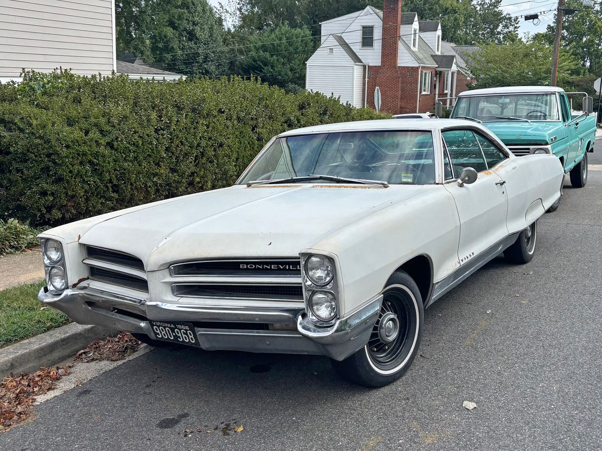 1966 Pontiac Bonneville And 1969 Ford F250: An Unlikely Pair of Time Travelers – Suddenly It's 1969! 11 1966 Pontiac Bonneville left front