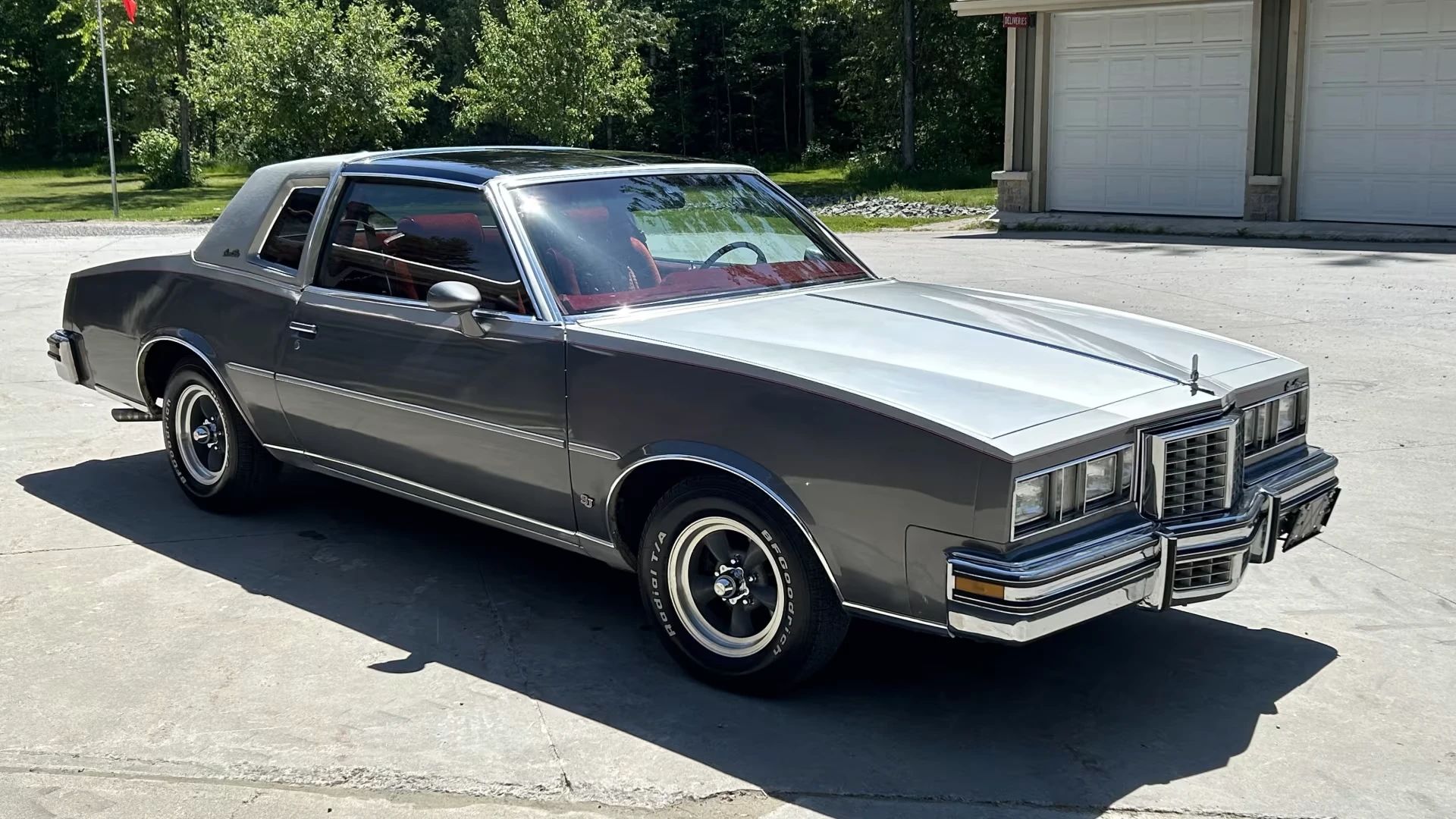 Vintage M/T Road Test: 1979 Pontiac Grand Prix SJ – Rare 4-Speed Manual In A Pontiac PLC Placeholder 3 Right front 3q view of a two-tone silver 1979 Pontiac Grand Prix with T-top