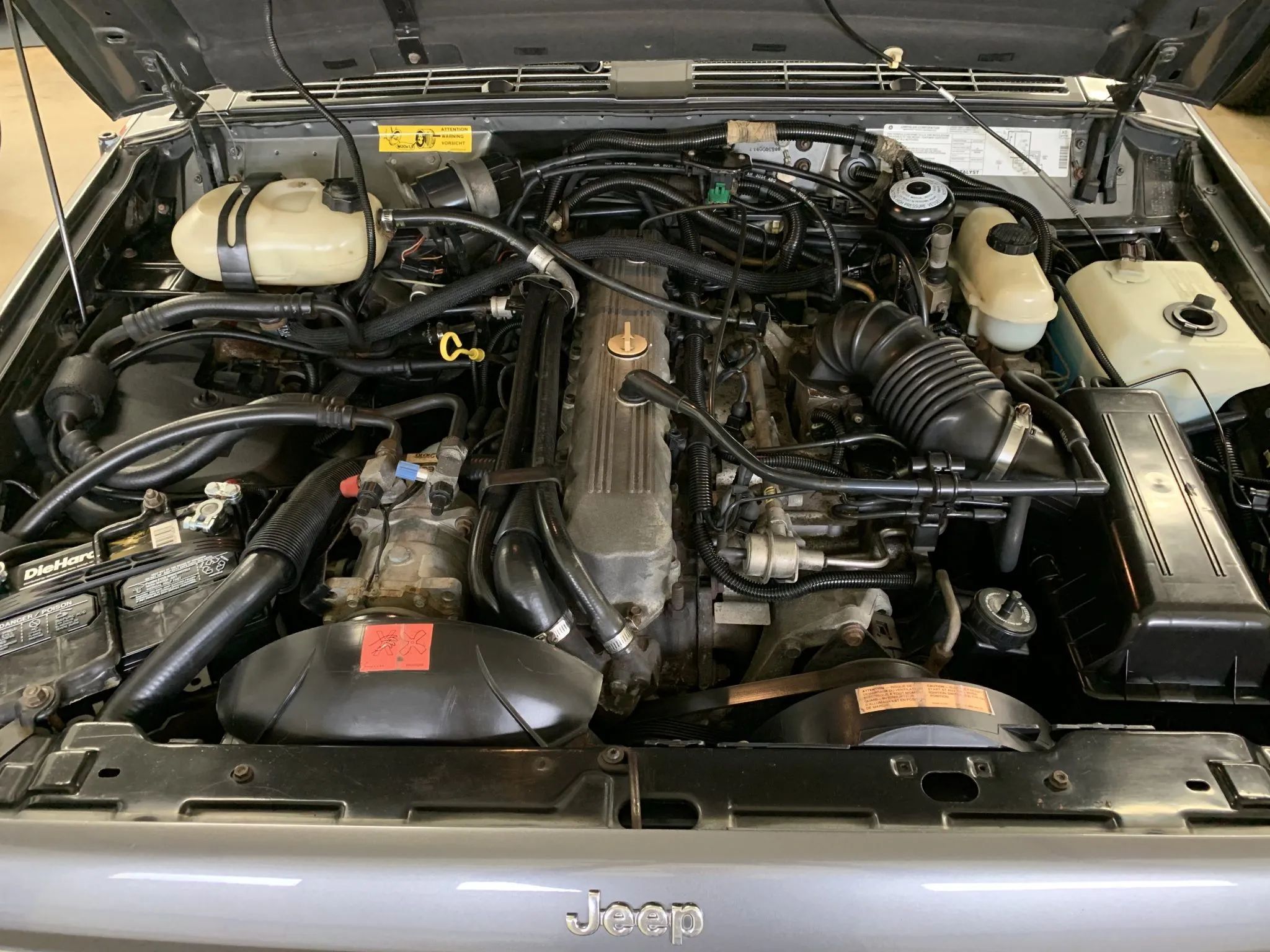 1990 Buick Estate Wagon: Luxurious Family Hauler The Old-Fashioned Way 24 Inline-6 engine in a 1990 Jeep Wagoneer XJ