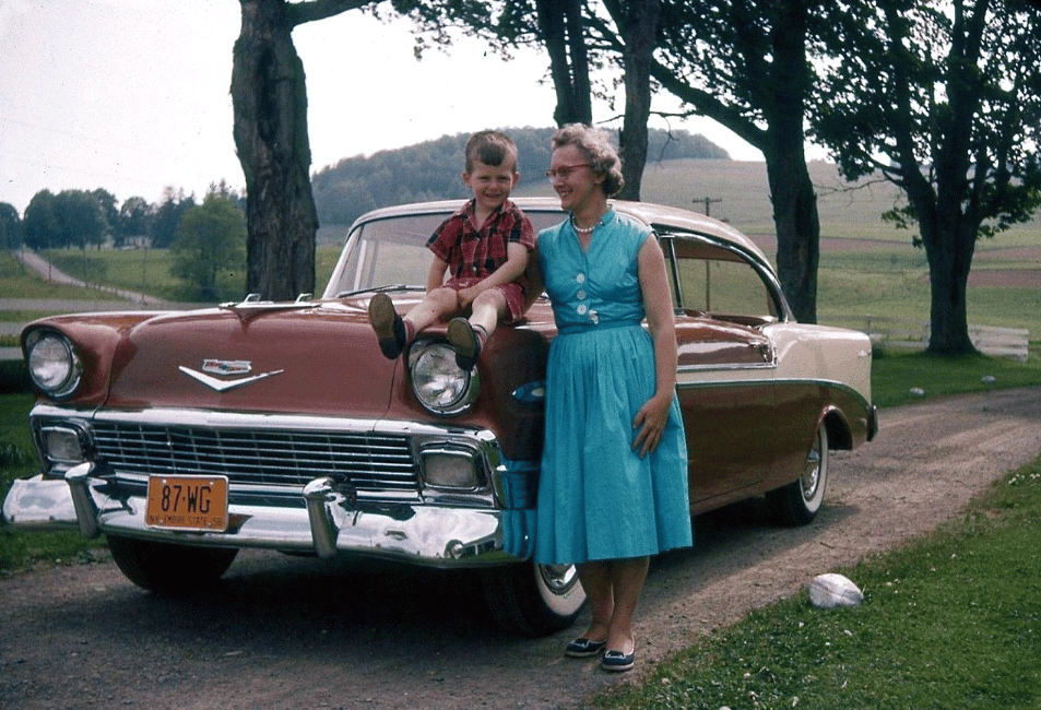 Color And Chrome: 1950s Cars In Two-Tone Magic 10 Captura de pantalla 2025 01 03 00.14.38