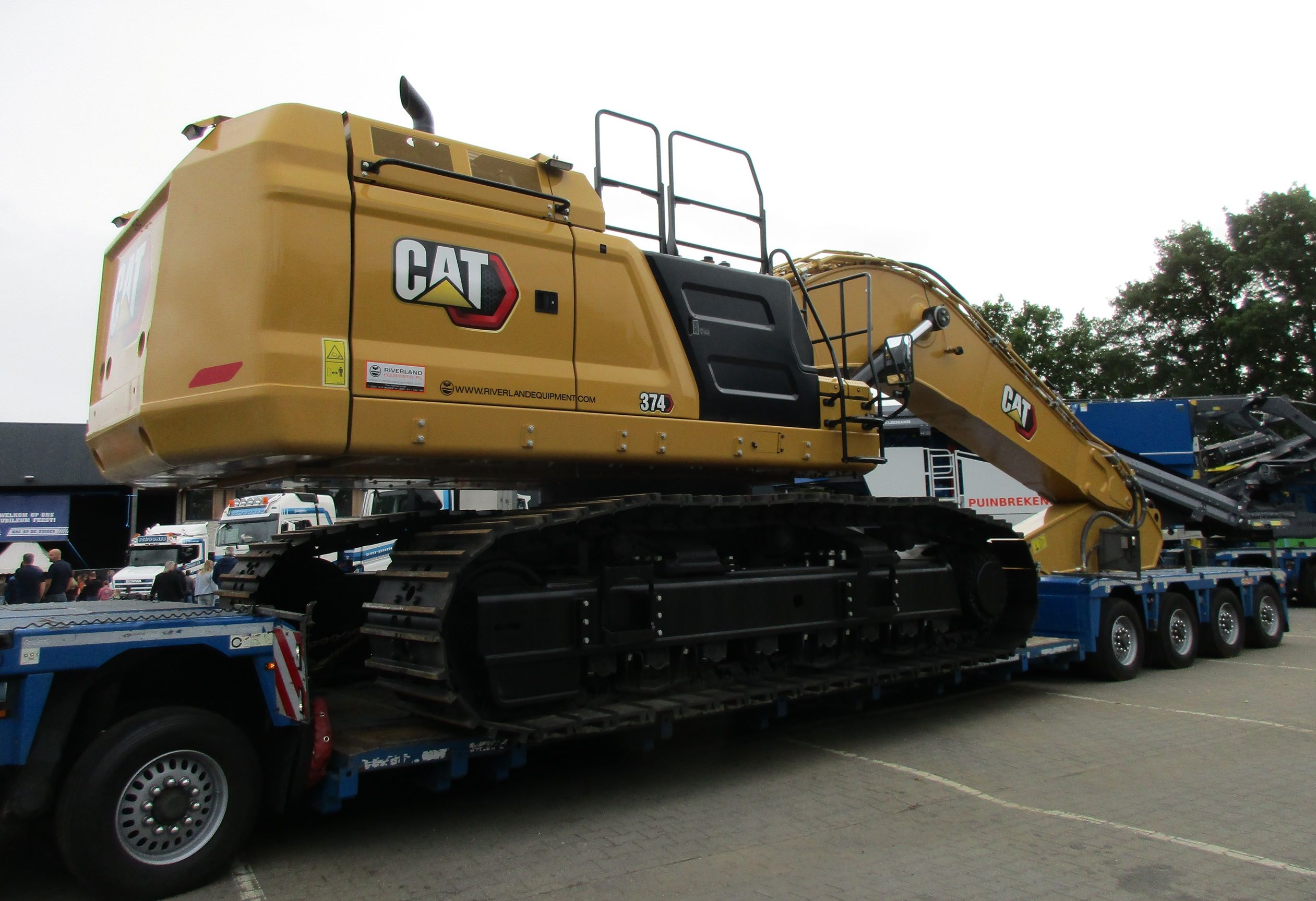 Transportbedrijf Schoones - Volvo FH16-750 8x4/4 - Nooteboom 2-bed-4 - Cat 374 excavator - 6