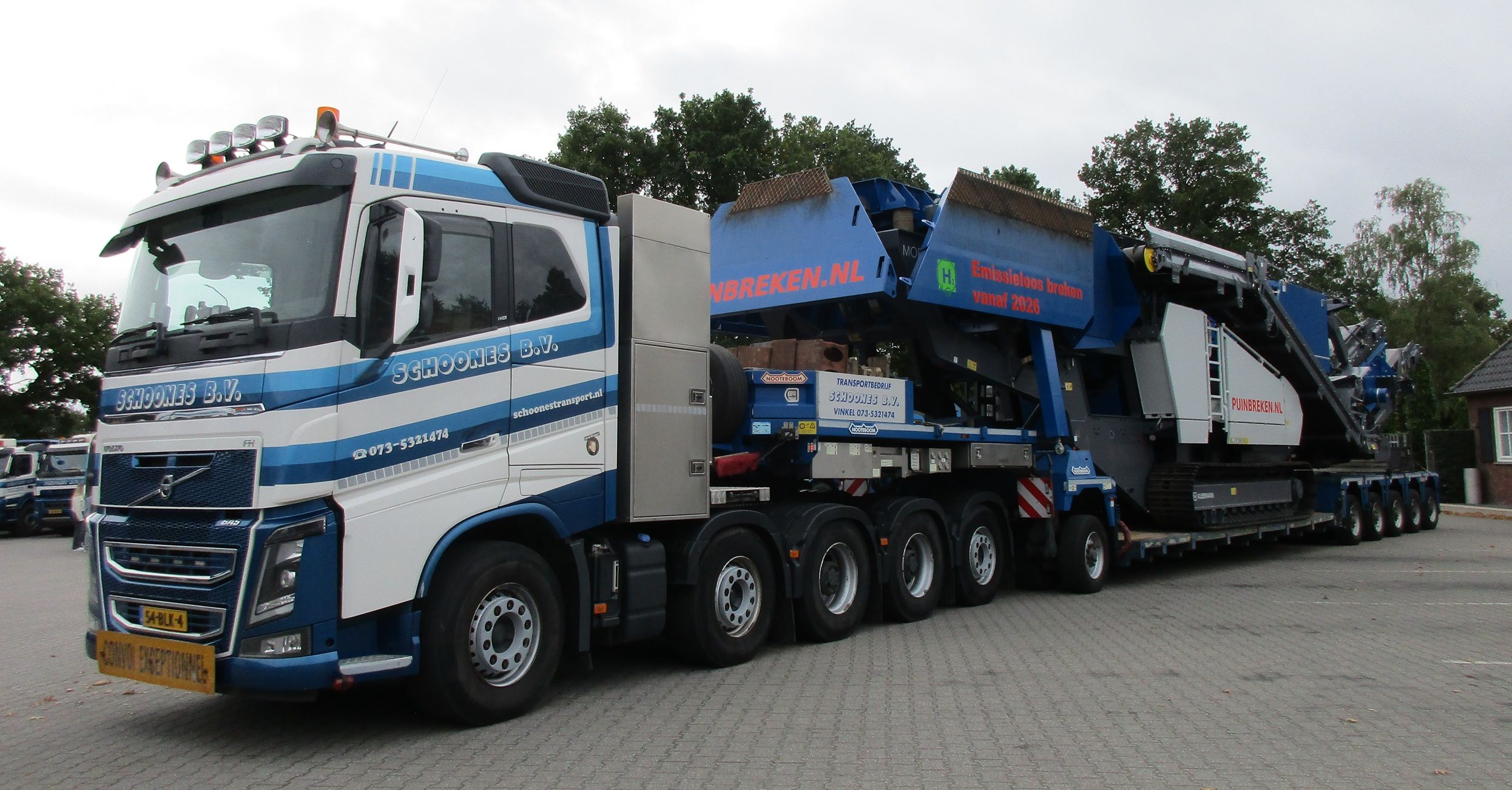 CC Global: From The Files Of Transportbedrijf Schoones – The Kleemann Episode 1 Schoones - Volvo FH16-750 10x4/*6 - Nooteboom 1-bed-5 - Kleemann impact crusher - 1