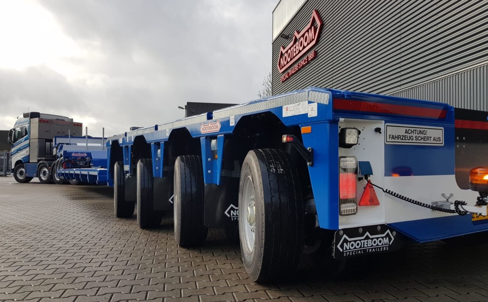 Transportbedrijf Schoones - Volvo FH16-750 8x4/4 - Nooteboom 2-bed-4 - Cat 374 excavator - 4