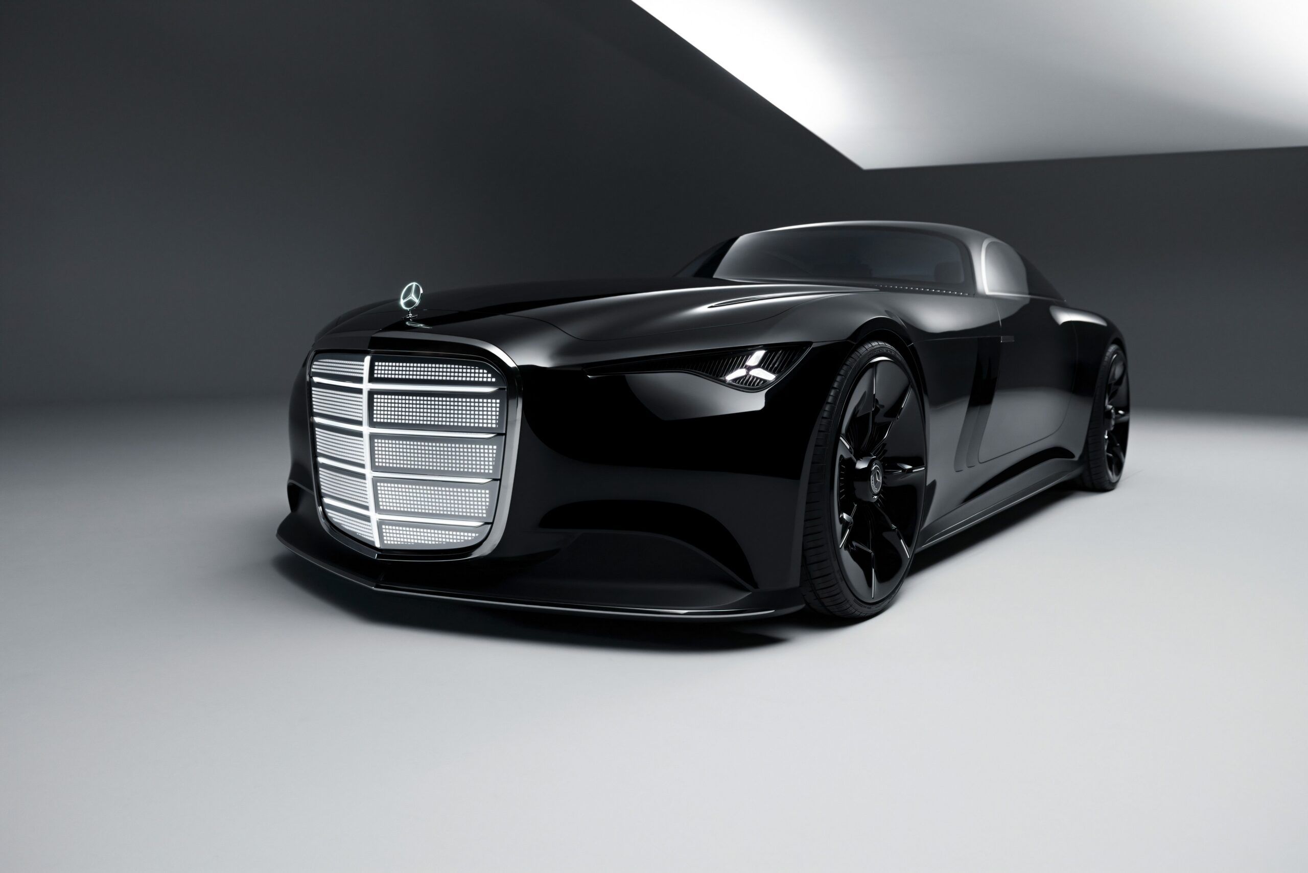Vision Iconic - Mercedes' Desperate Pander To Its Heritage And China 8 a pre media 25c0255 004 68ed4ab12028a scaled